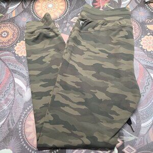 Zyia Active Small Classic Camo Pull On Drawstring Jogger Style Pants